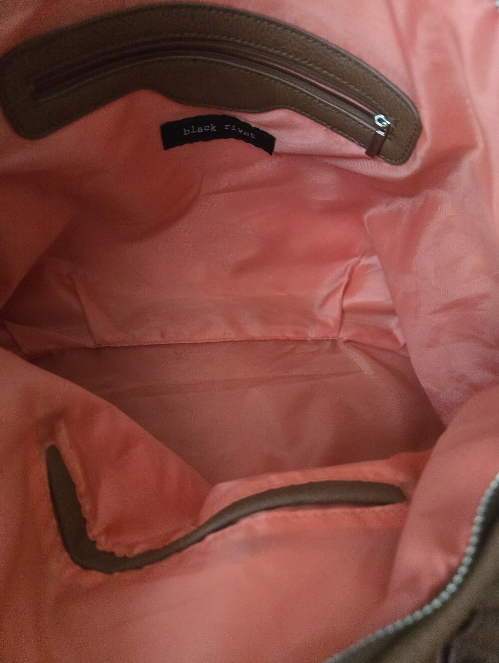 Coral Pink Shoulder Bag & Brown Trim - Classic Everyday Tote 3 In 1 Black Rivet - Picture 13 of 16